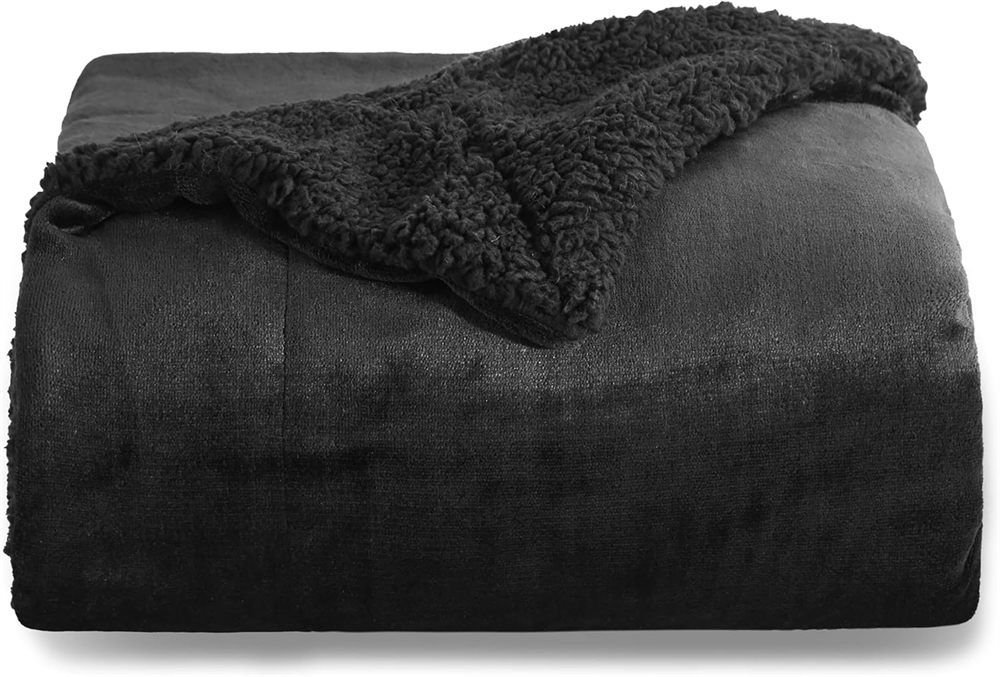 Bedsure Sherpa Fleece Throw Black 50x60